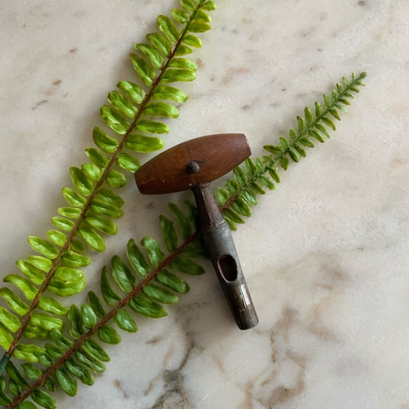 Wood&Metal Keg Barrel Tapper - Picture 7 of 11